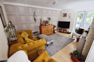 Lounge- click for photo gallery